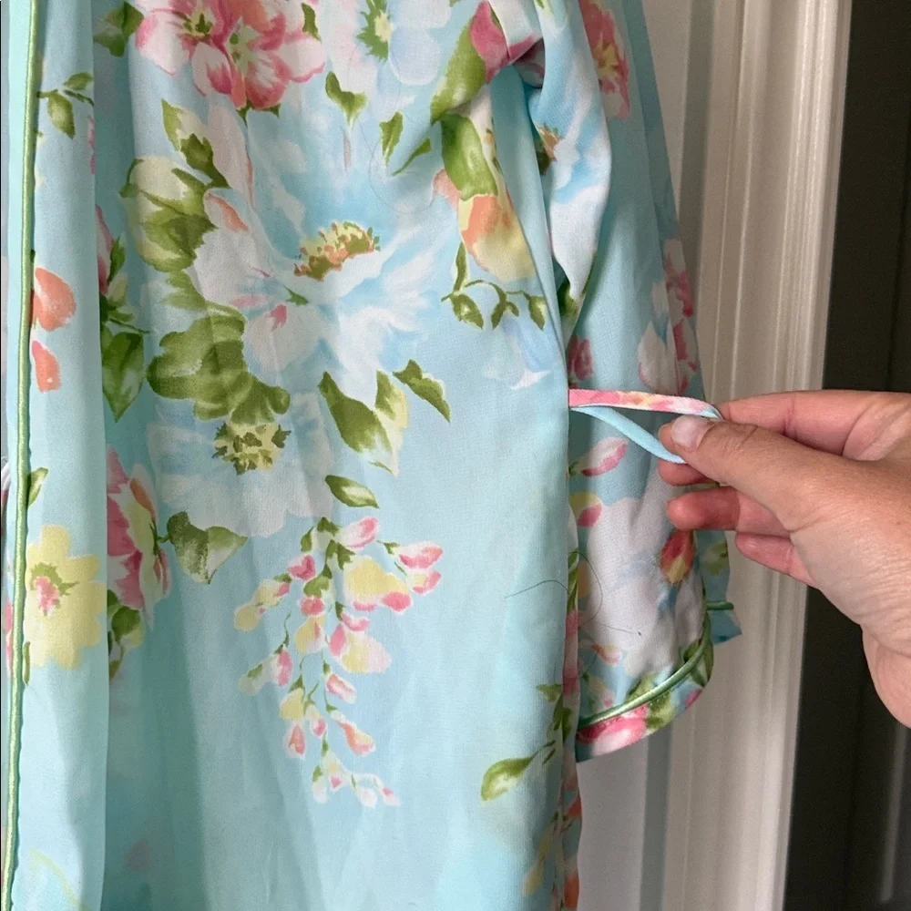vintage Oscar De La Rente‎ Floral Sleepwear Robe. Size S/M. Read***